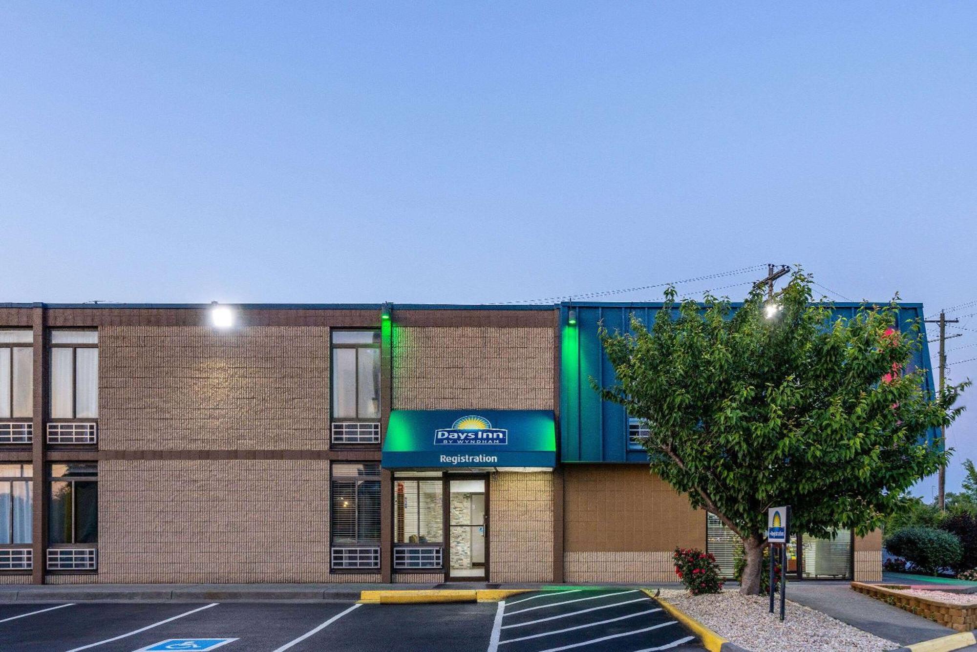 Days Inn By Wyndham Winchester Kültér fotó